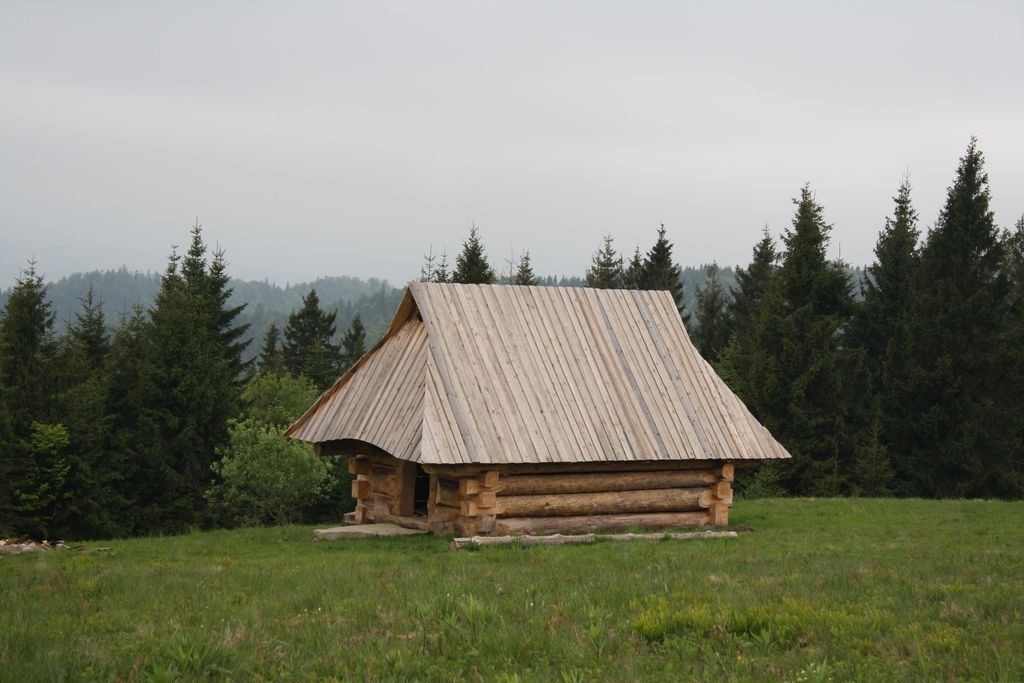 Karpaty Łączą, Centrum UNEP/GRID-Warszawa